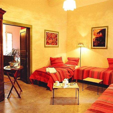 La Cle Des Chants Vergèze Zimmer foto