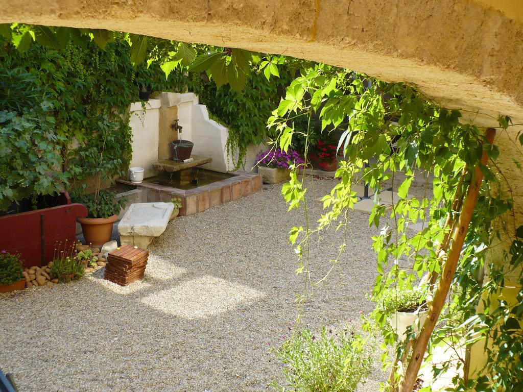 La Cle Des Chants Vergèze Exterior foto
